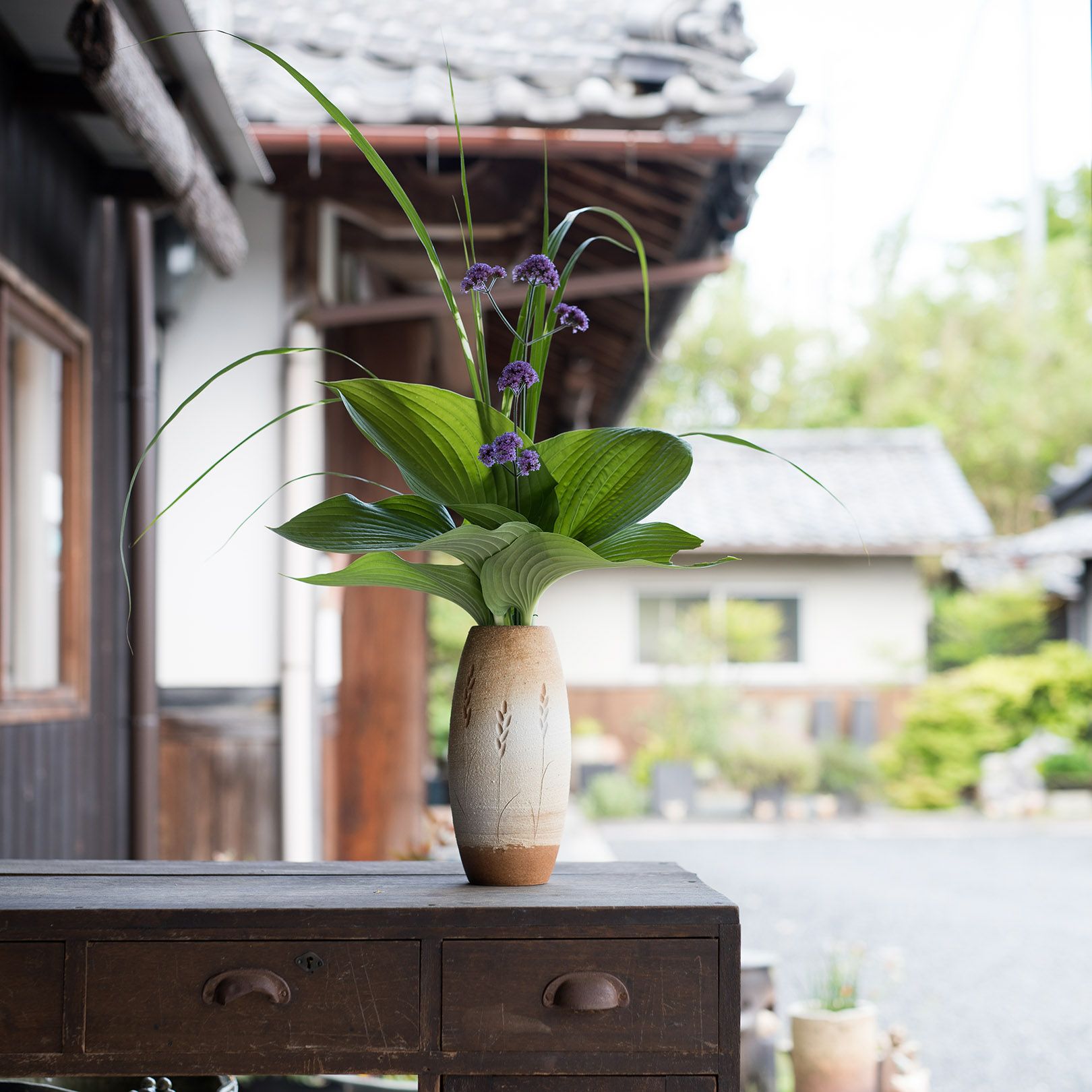 白化粧麦彫花器 | 明山 オンラインショップ