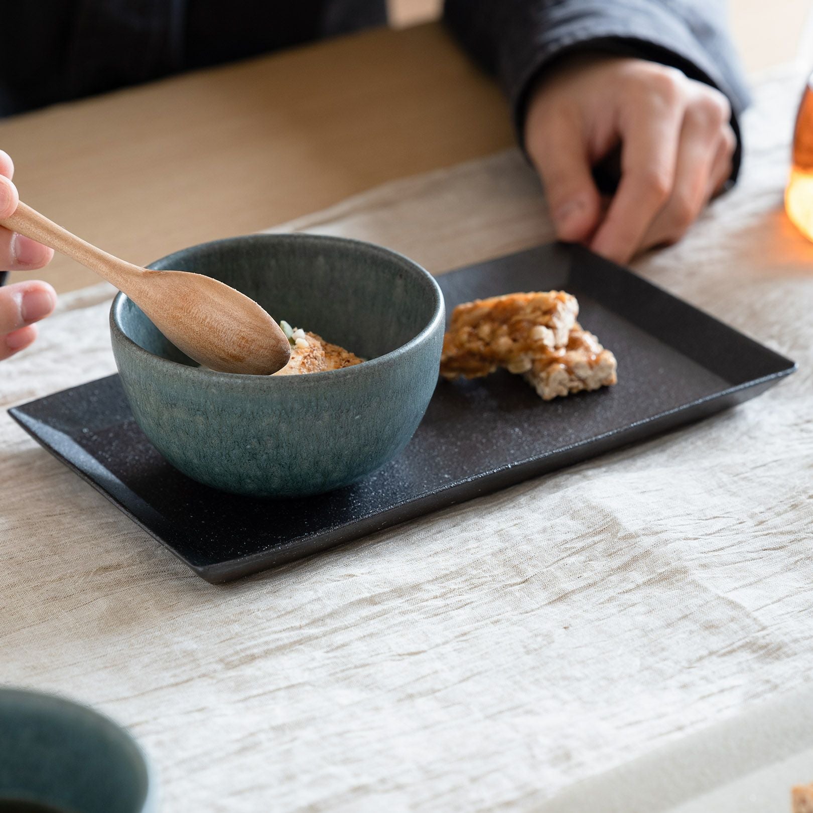 000000002412-03.jpg?size=xl&w=