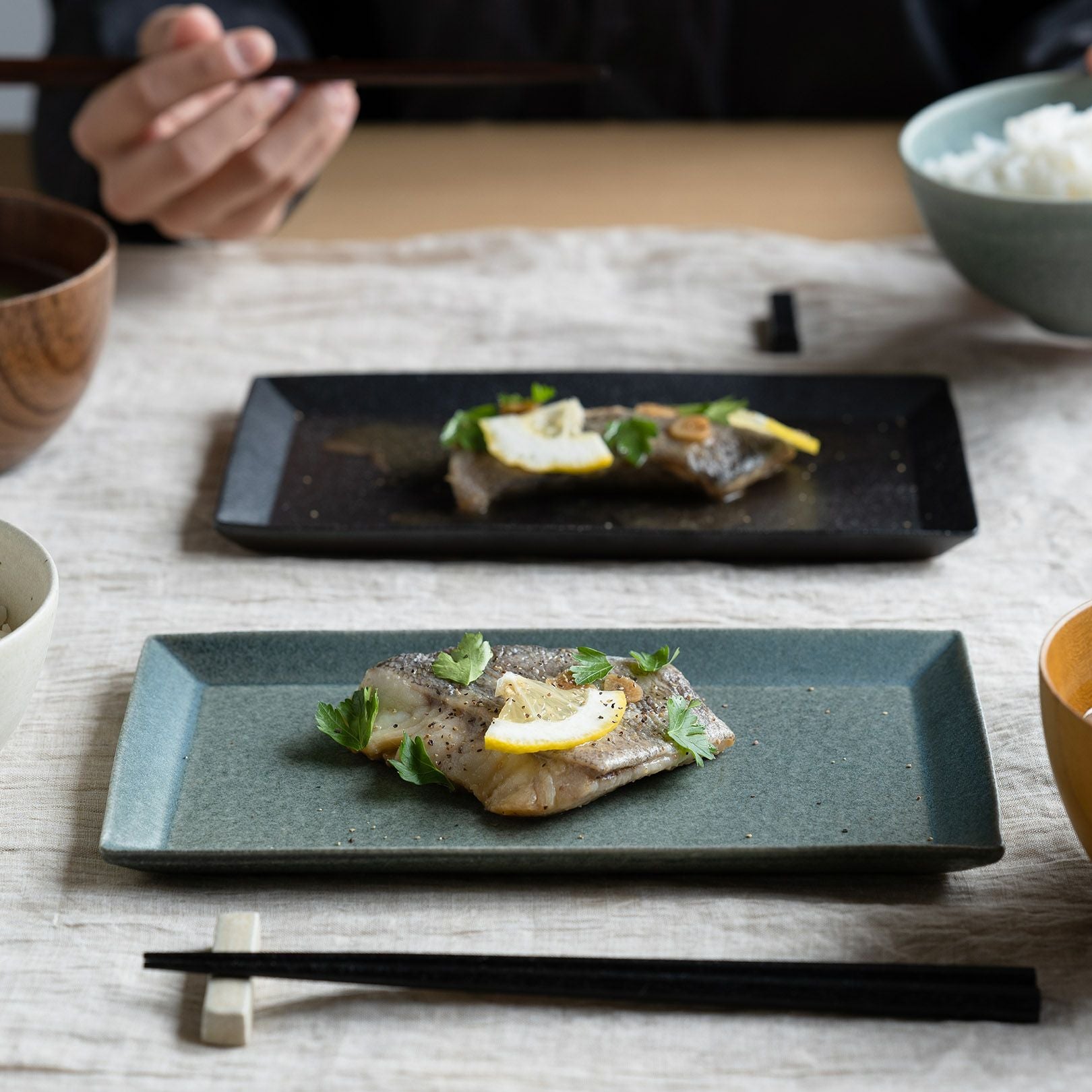 長皿（淡青磁） | 明山 オンラインショップ