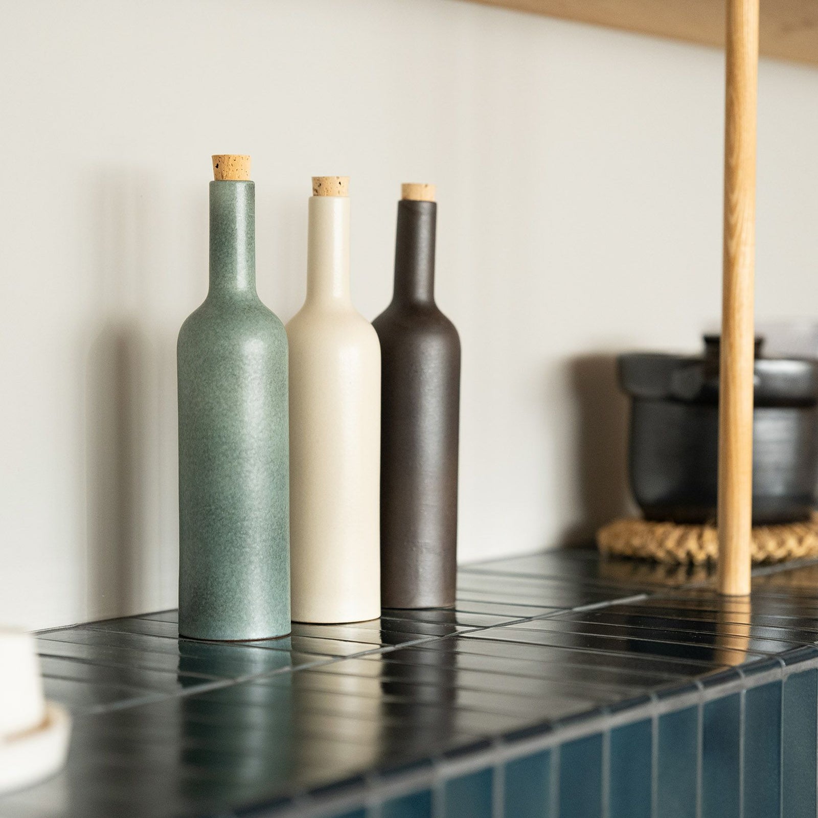 "TEIBAN WAREのボトル720mlのカラーバリエーション画像