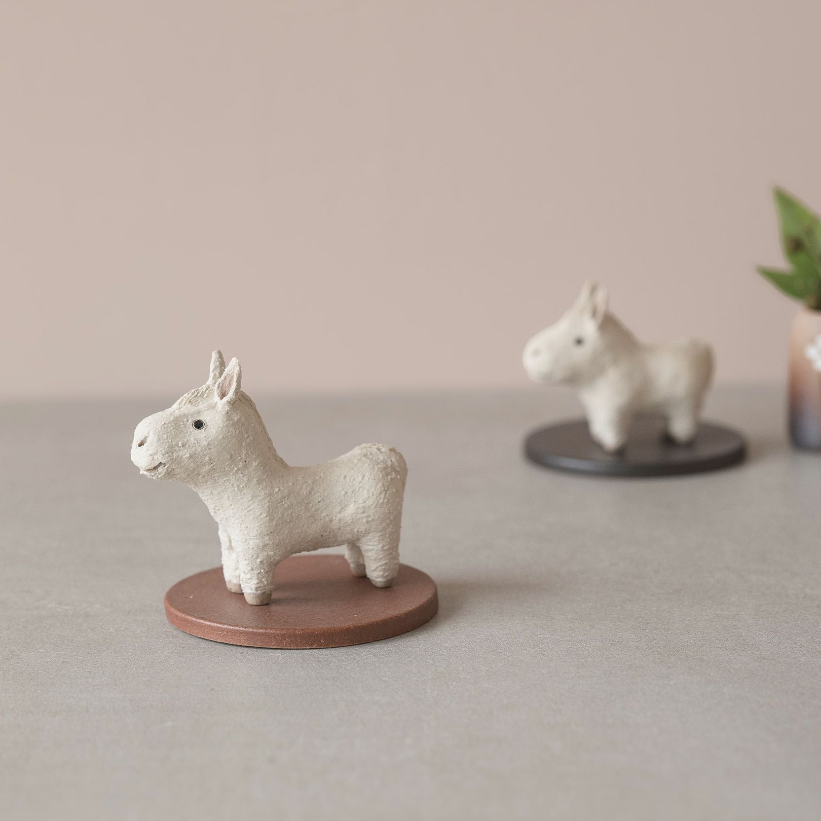 干支置物「仔うま（大）」単品 | 明山 オンラインショップ